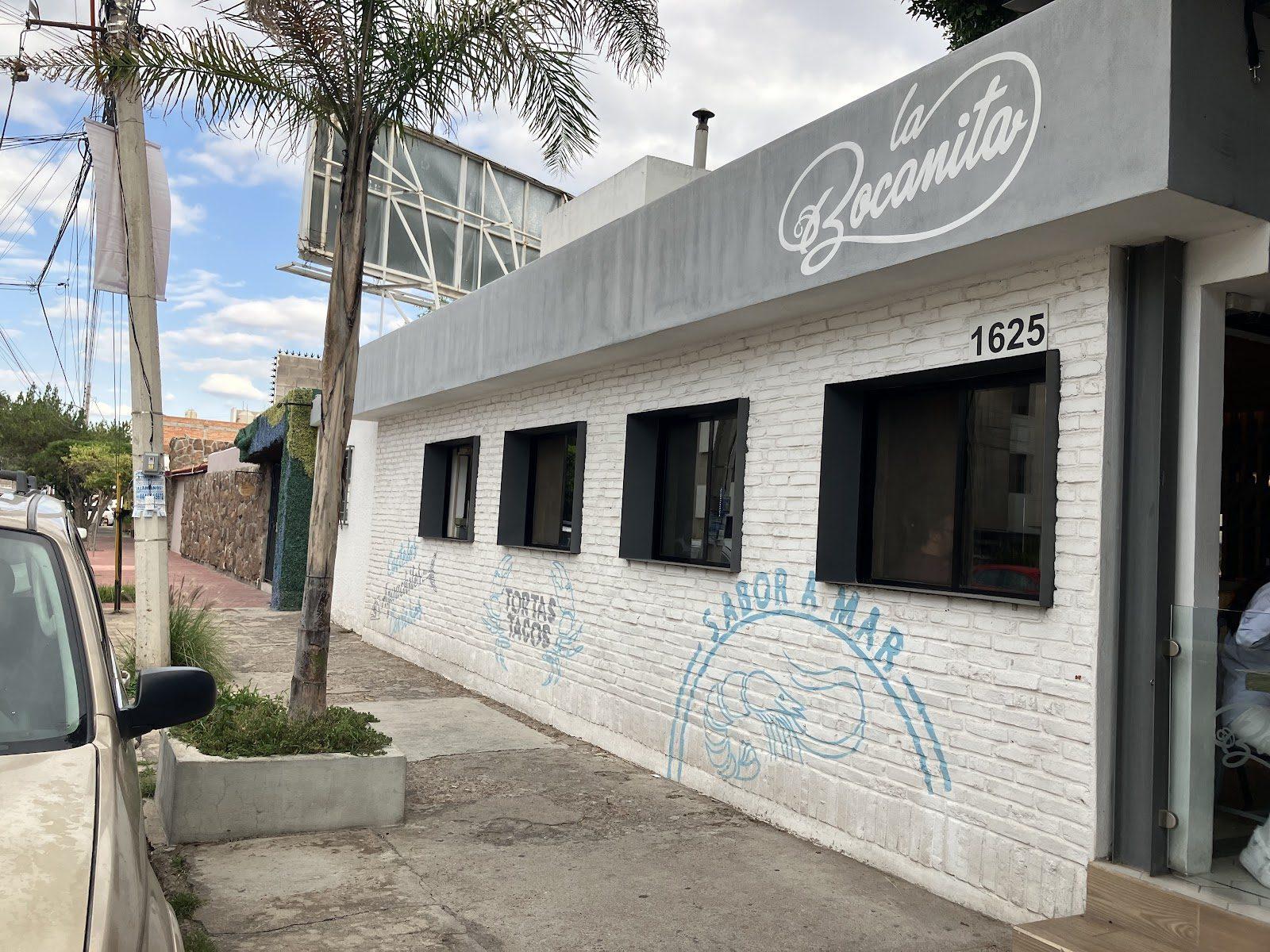 La Bocanita Cuauhtémoc — Seafood in San Luis Potosí
