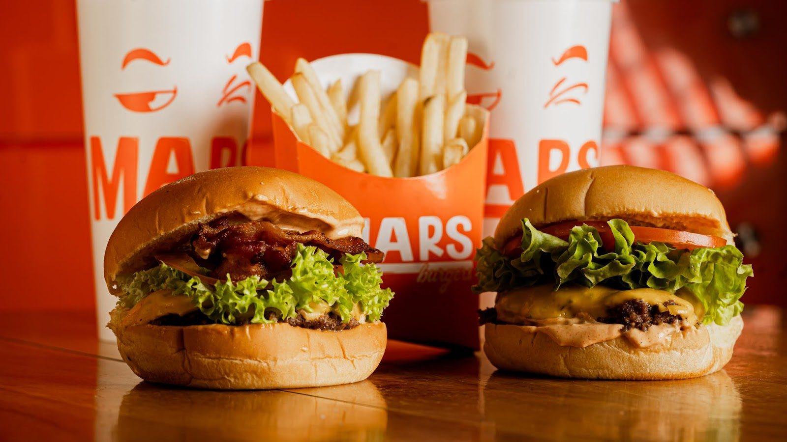 Mars Burgers Lomas — Comfort food in San Luis Potosí