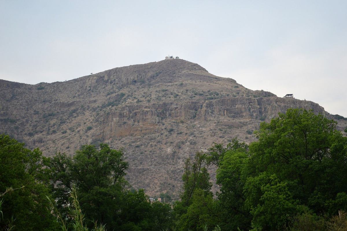 The hills above Santa María del Río, where Cerro El Original makes a short climb.